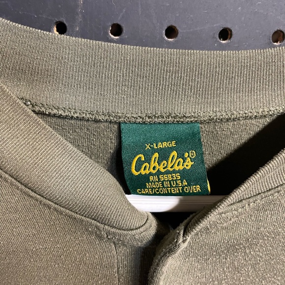 Cabela's Green Long Sleeve - Picture 2 of 4